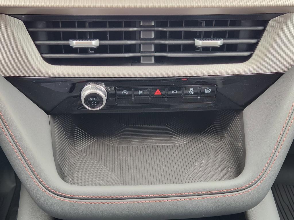 new 2025 Ford Explorer car, priced at $41,005