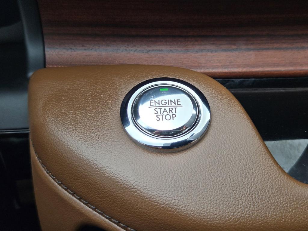 used 2023 Lincoln Aviator car, priced at $45,884