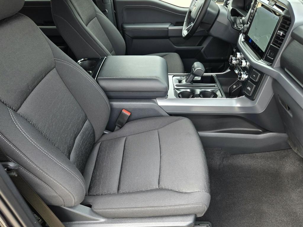 new 2025 Ford F-150 car, priced at $60,426