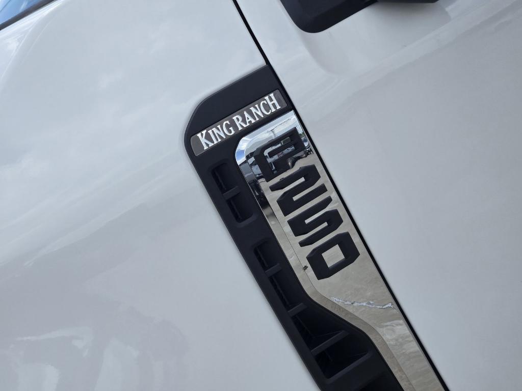 new 2025 Ford F-250 car, priced at $95,550