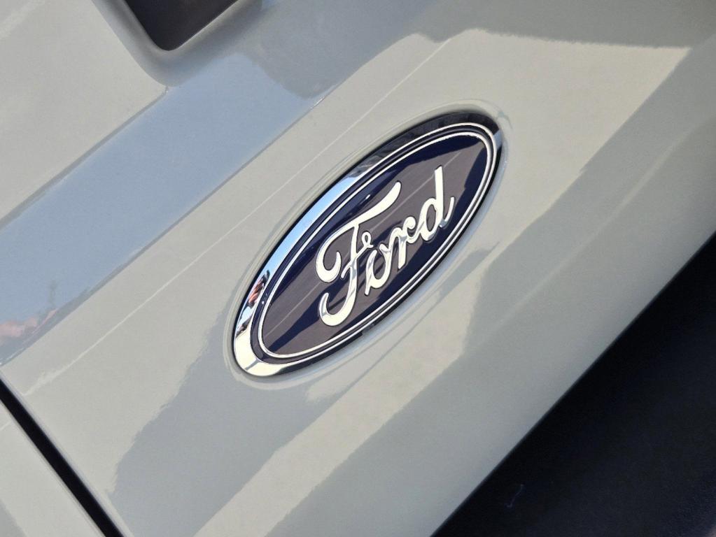 new 2024 Ford Bronco car, priced at $43,033