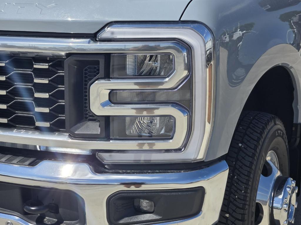 new 2025 Ford F-350 car, priced at $90,807