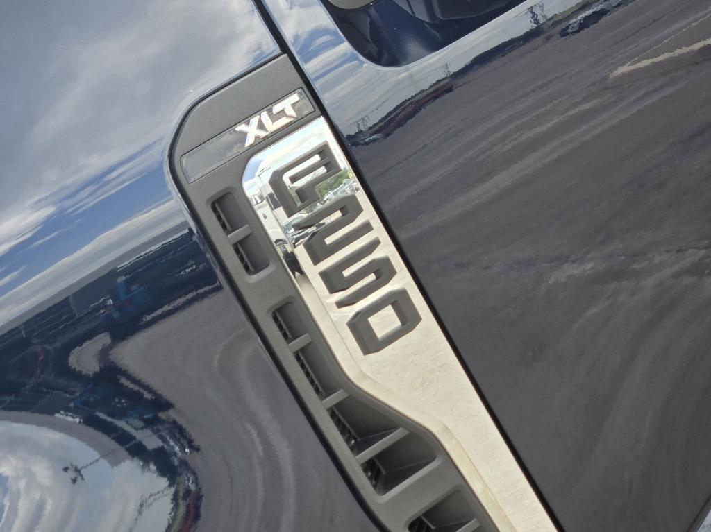 new 2025 Ford F-250 car, priced at $68,431