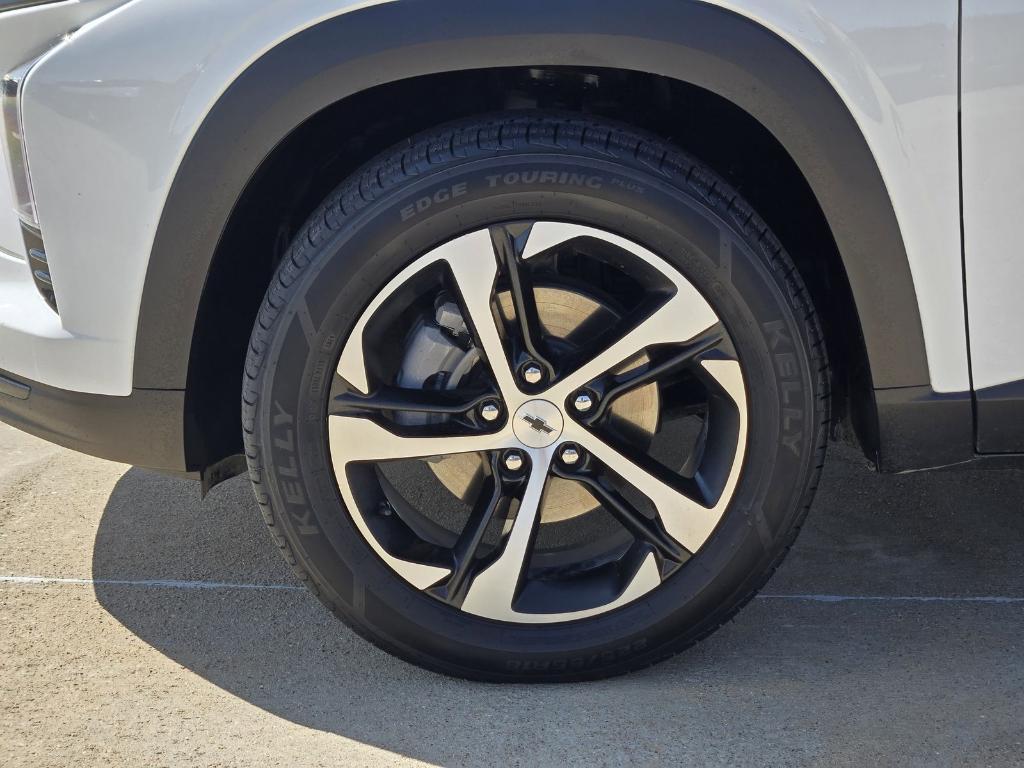 used 2024 Chevrolet Trax car, priced at $22,873