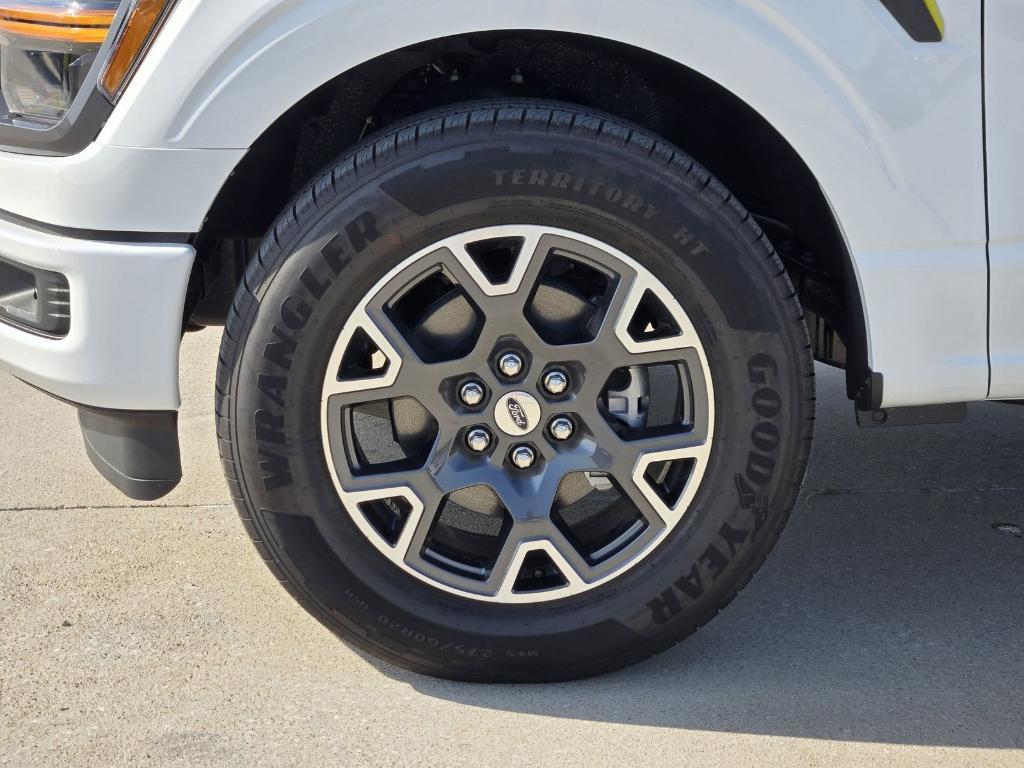 new 2025 Ford F-150 car, priced at $44,119