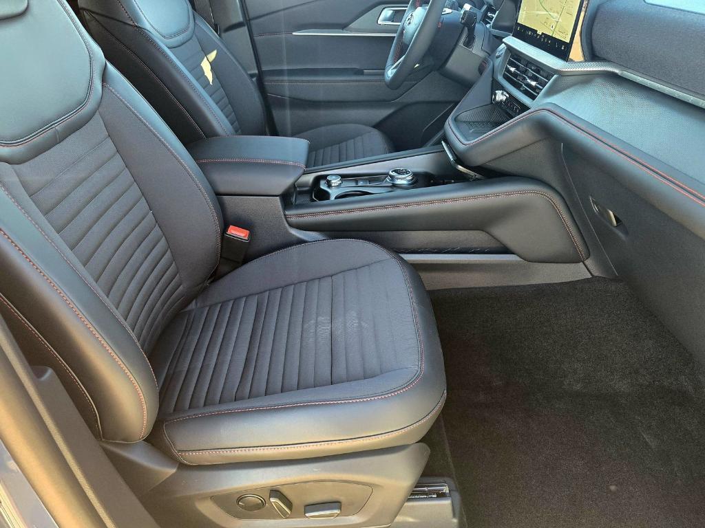 new 2025 Ford Explorer car, priced at $44,569