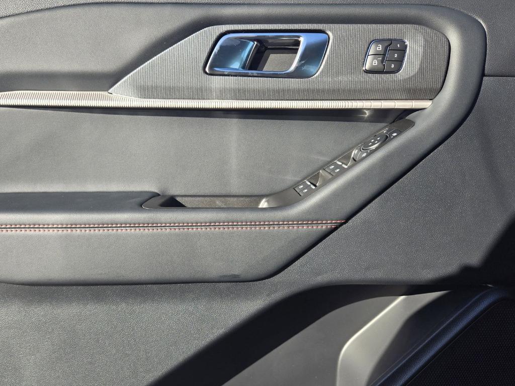 new 2025 Ford Explorer car, priced at $44,569