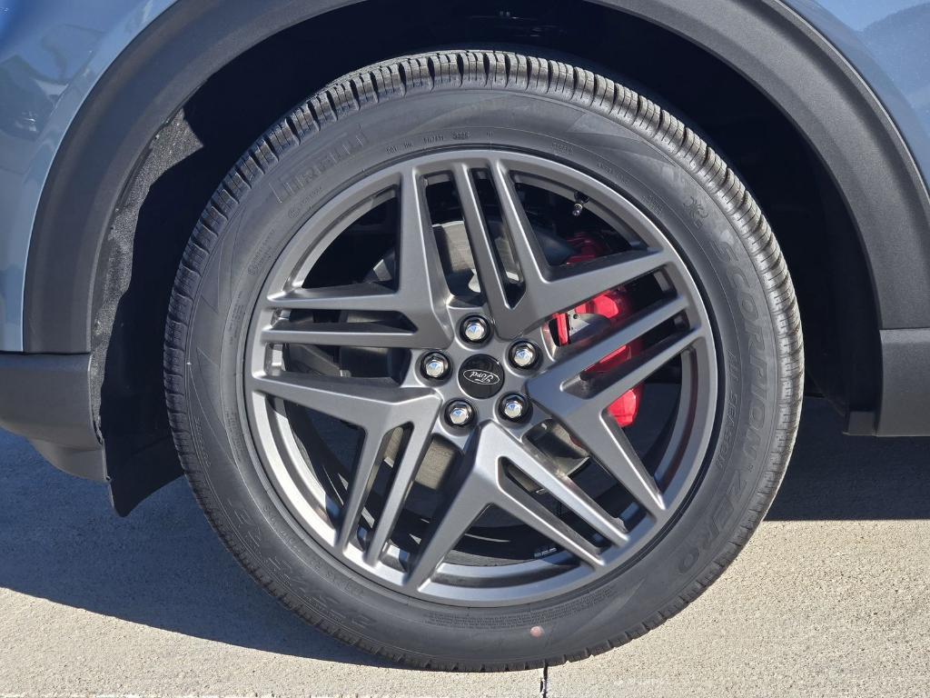 new 2025 Ford Explorer car, priced at $44,569