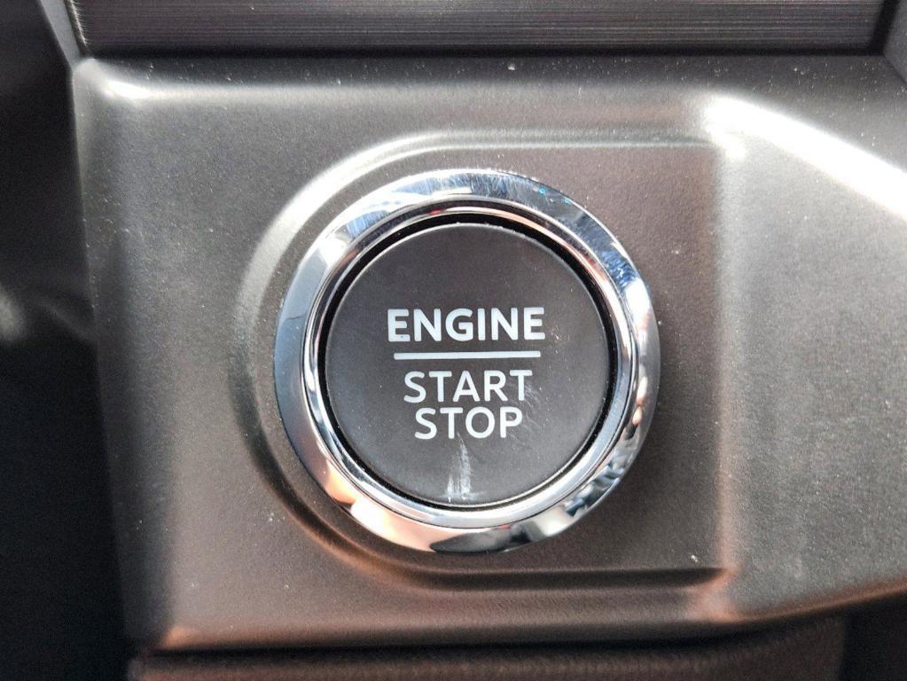 new 2024 Ford F-150 car, priced at $43,402