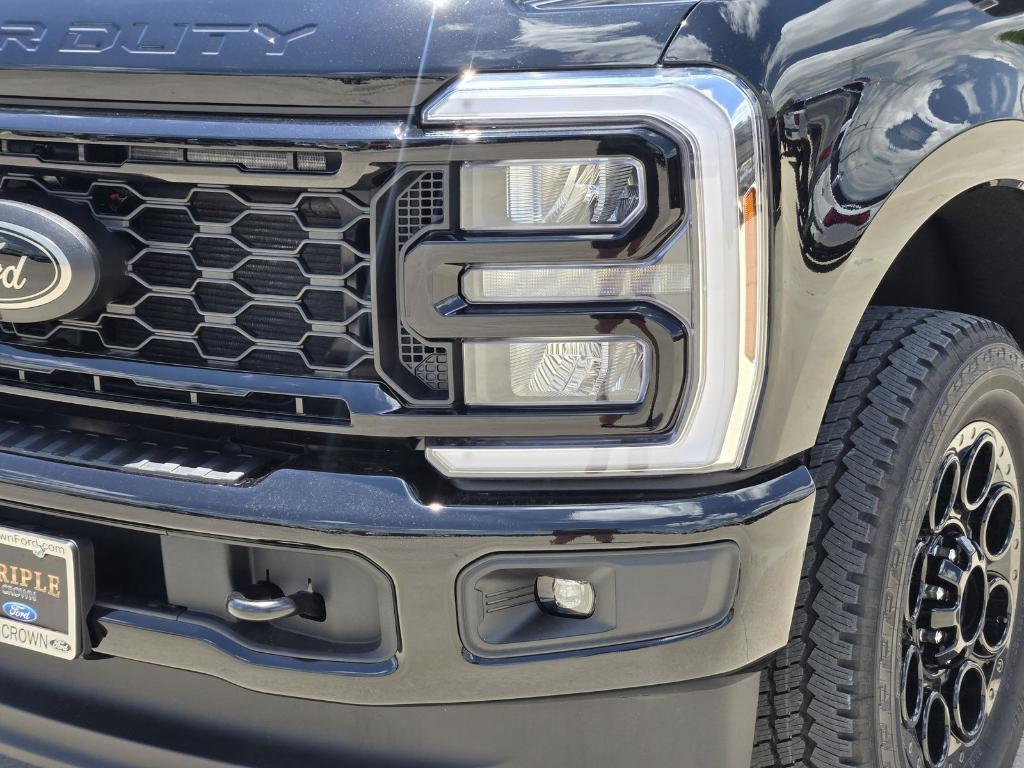 new 2025 Ford F-250 car, priced at $80,453