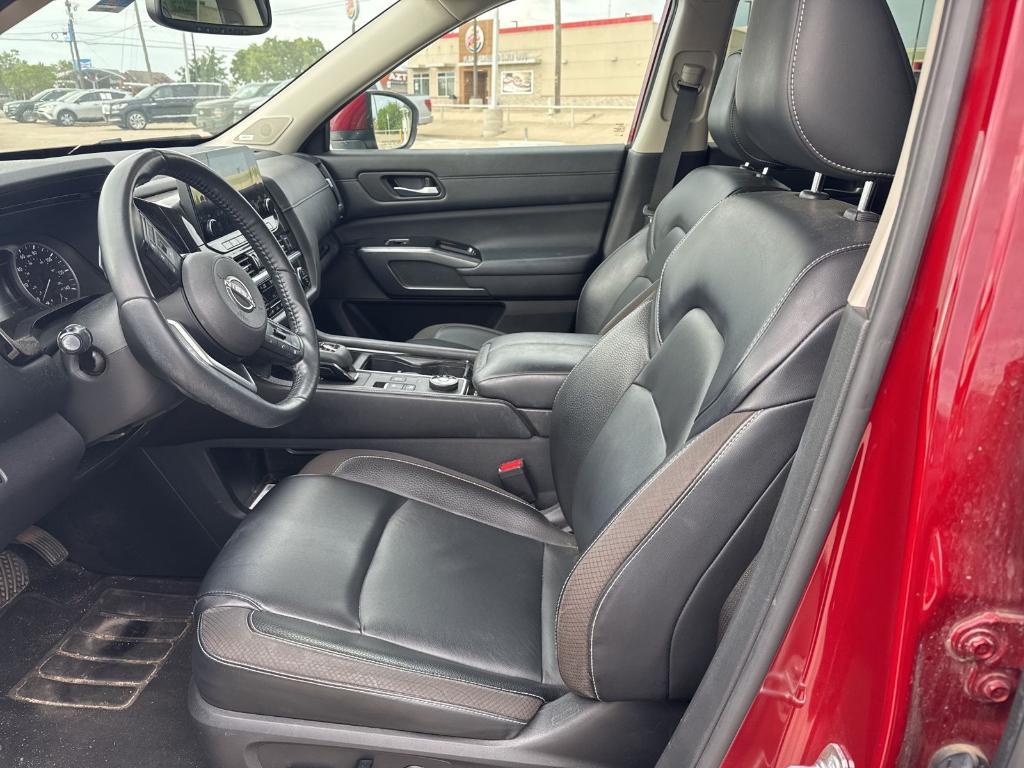used 2022 Nissan Pathfinder car, priced at $25,949