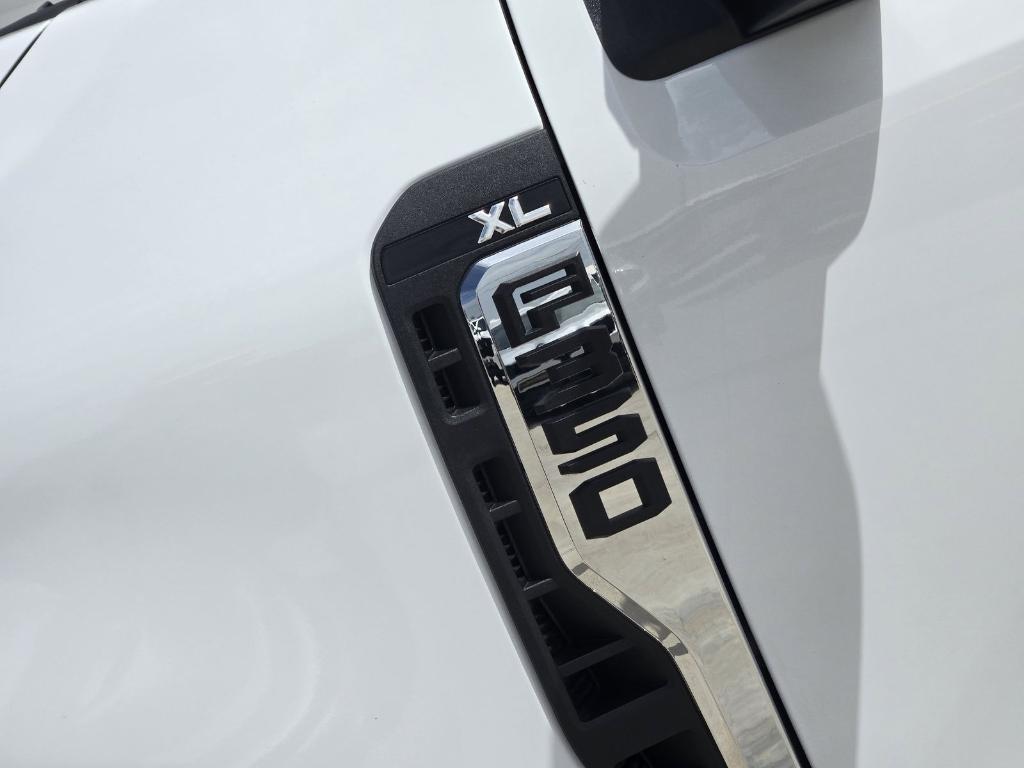 new 2025 Ford F-350 car, priced at $67,306