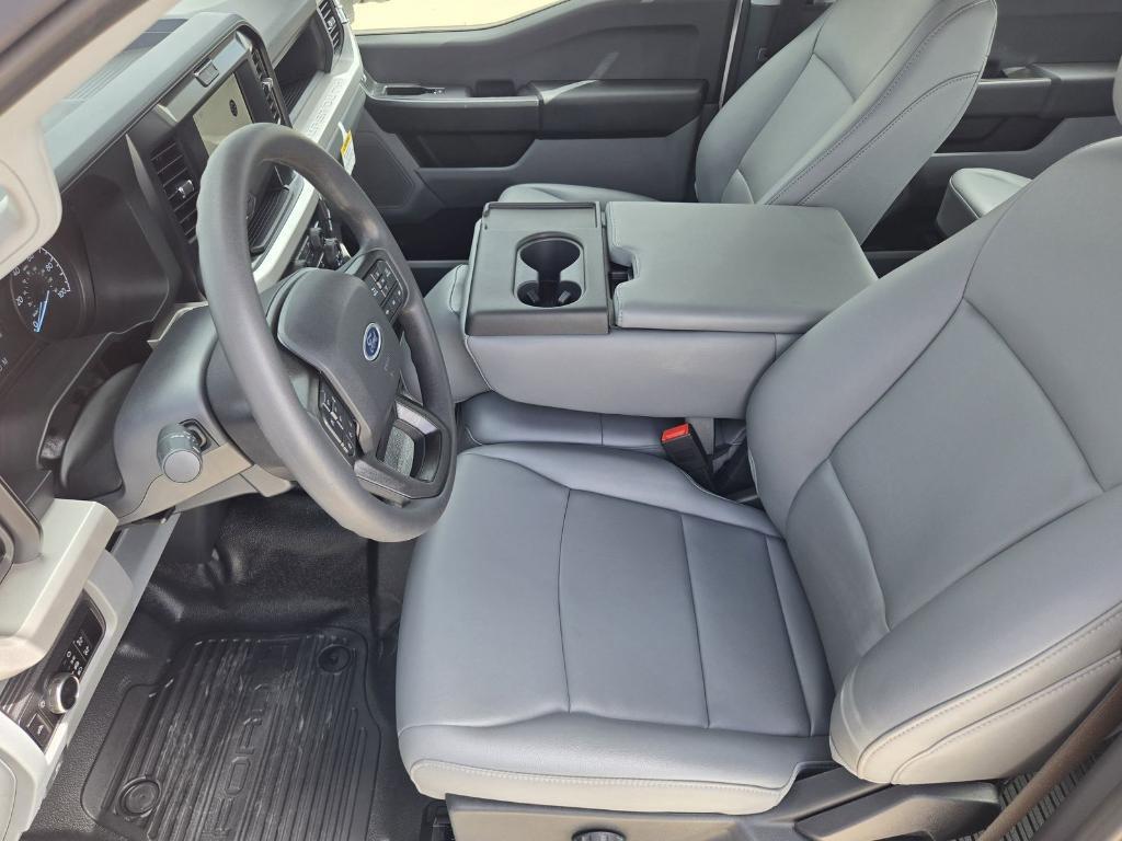 new 2025 Ford F-350 car, priced at $67,306