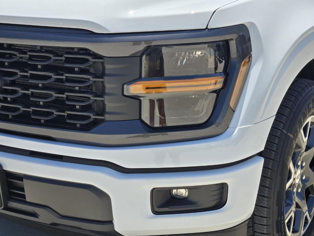 new 2025 Ford F-150 car, priced at $48,402