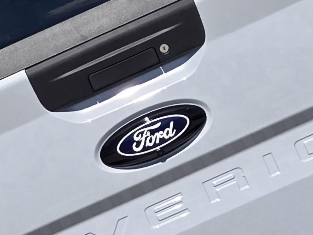 new 2025 Ford Maverick car, priced at $30,723