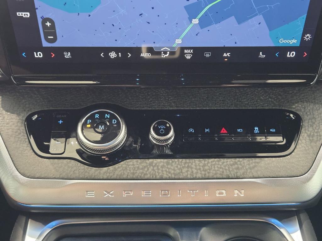 new 2025 Ford Expedition car, priced at $83,120