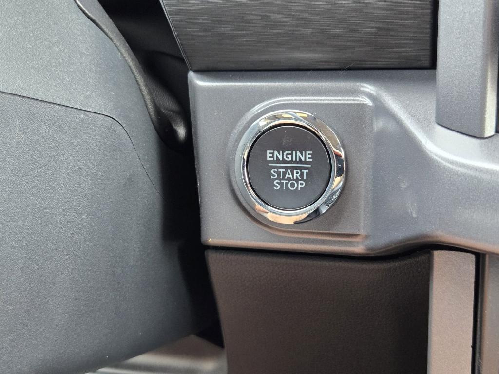 new 2025 Ford F-150 car, priced at $57,304