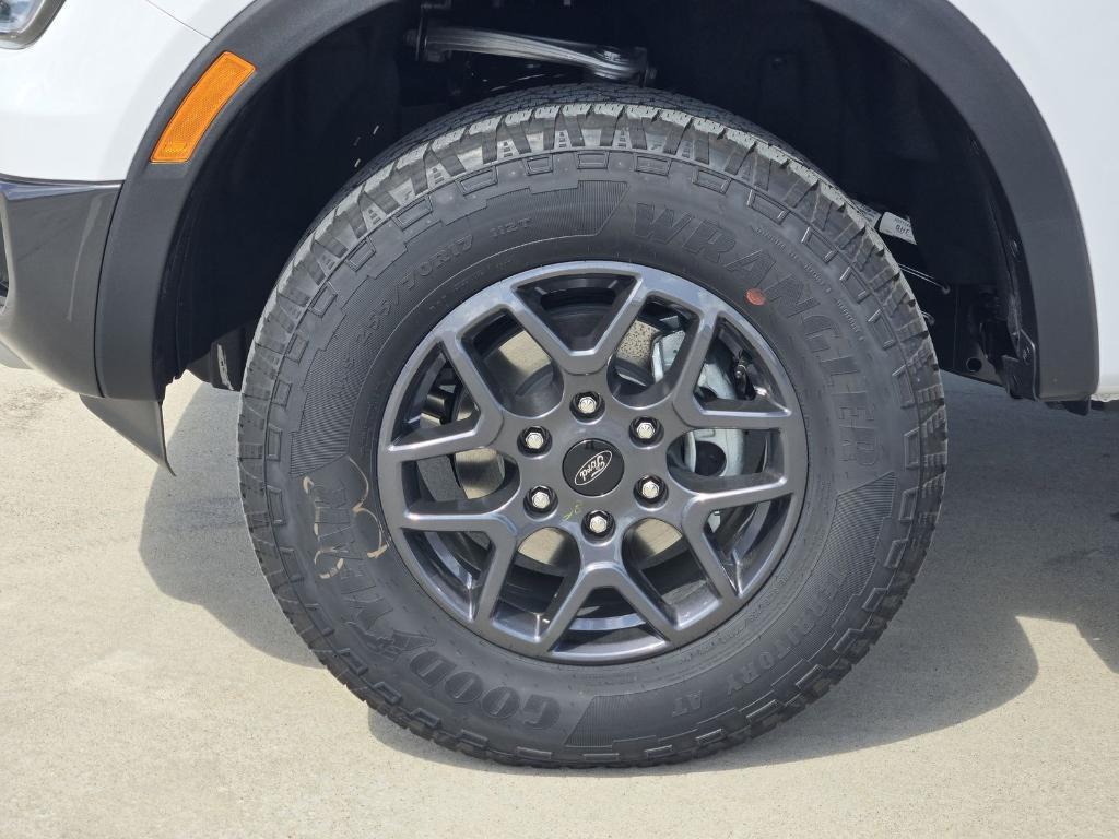new 2025 Ford Ranger car, priced at $32,597
