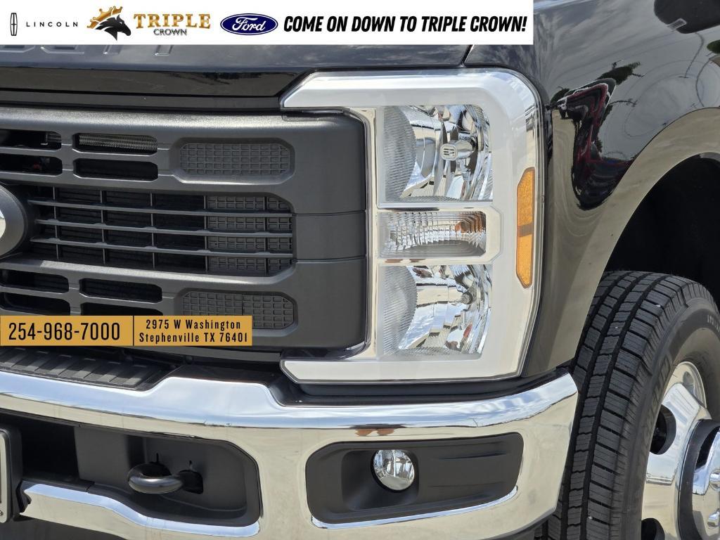 new 2025 Ford F-350 car, priced at $70,045