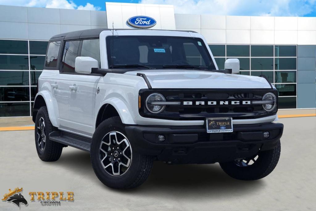 new 2025 Ford Bronco car, priced at $49,658