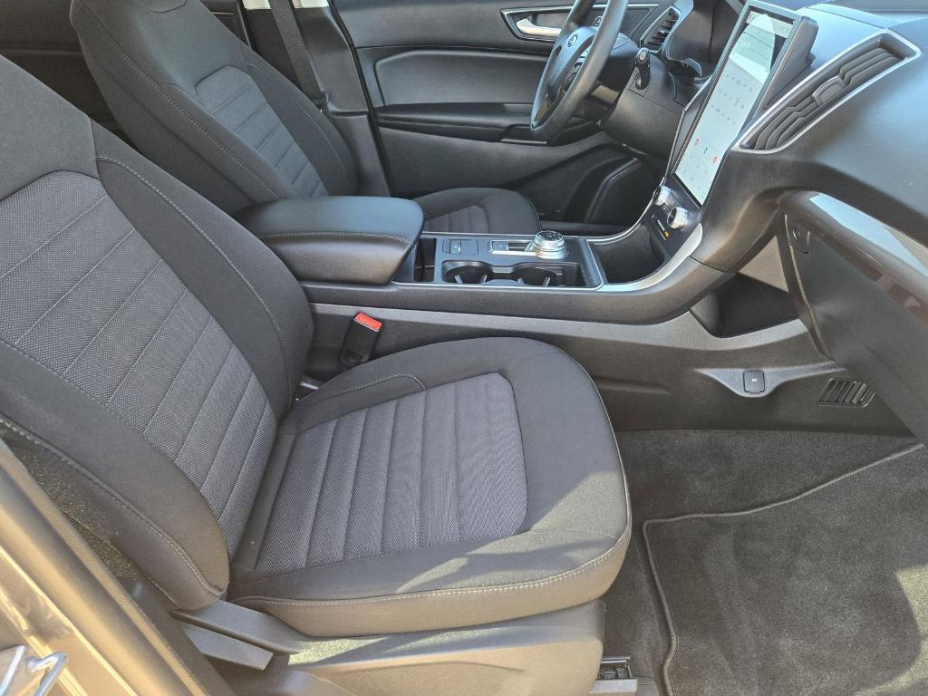 used 2024 Ford Edge car, priced at $29,343