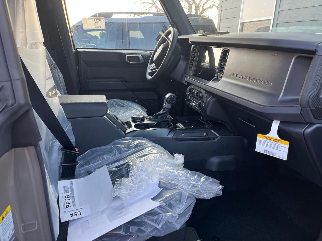 new 2025 Ford Bronco car, priced at $45,226