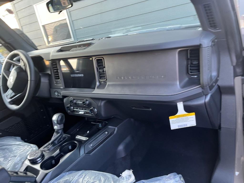 new 2025 Ford Bronco car, priced at $45,226