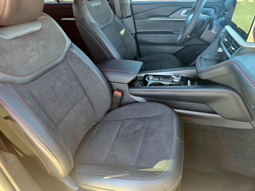 new 2025 Ford Explorer car, priced at $56,281