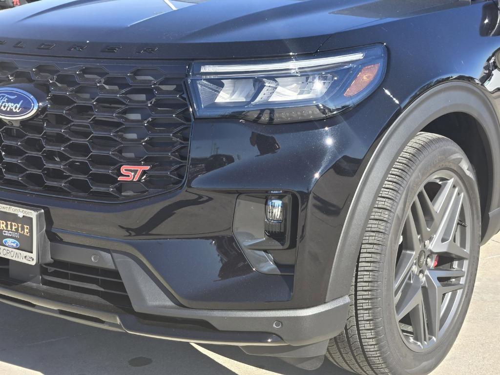 new 2025 Ford Explorer car, priced at $56,281