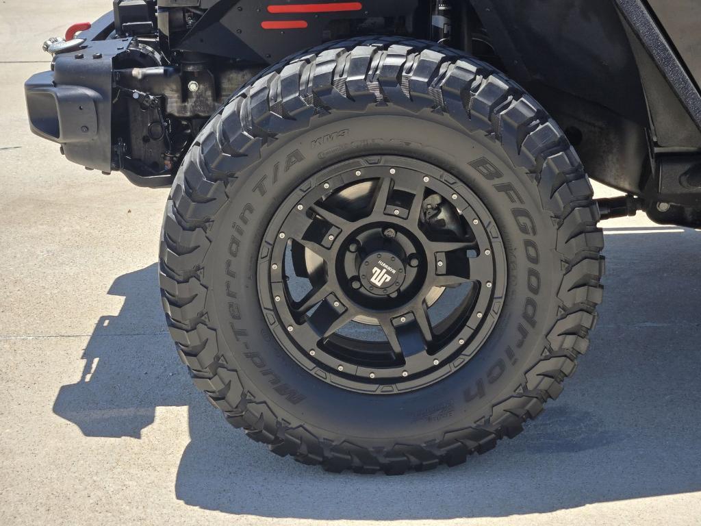 used 2016 Jeep Wrangler Unlimited car, priced at $20,557
