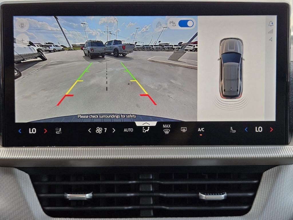 new 2025 Ford Explorer car, priced at $40,512