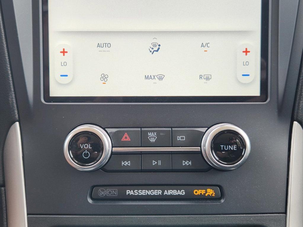 new 2024 Ford Edge car, priced at $31,065