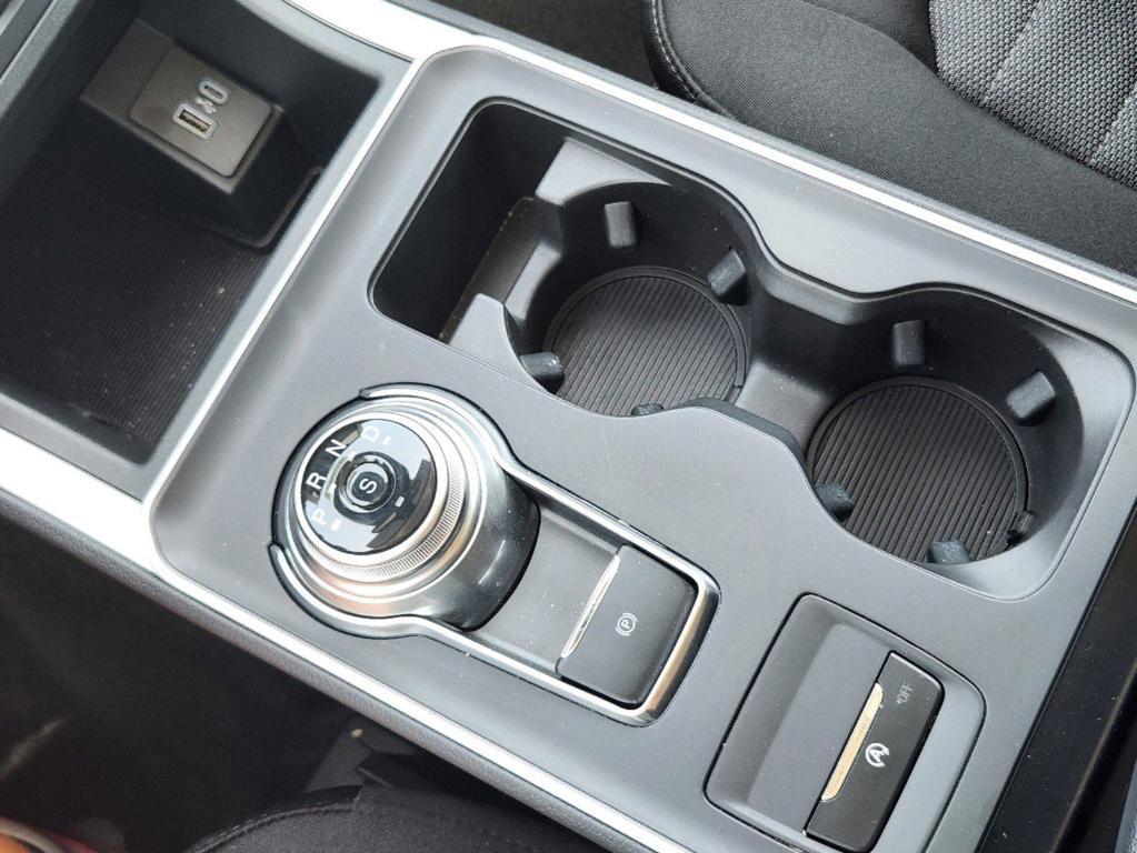 new 2024 Ford Edge car, priced at $31,065