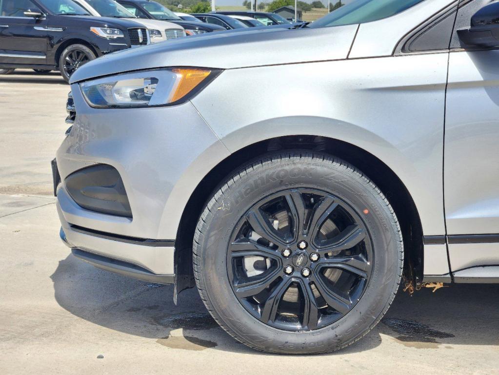 new 2024 Ford Edge car, priced at $31,065