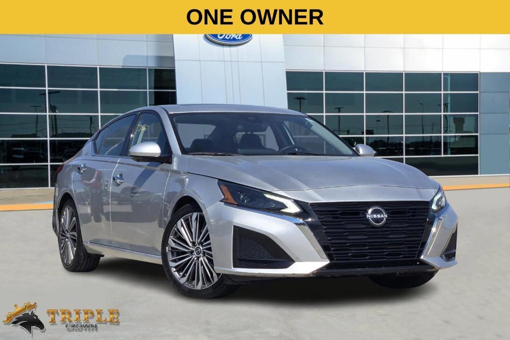 used 2023 Nissan Altima car, priced at $22,050