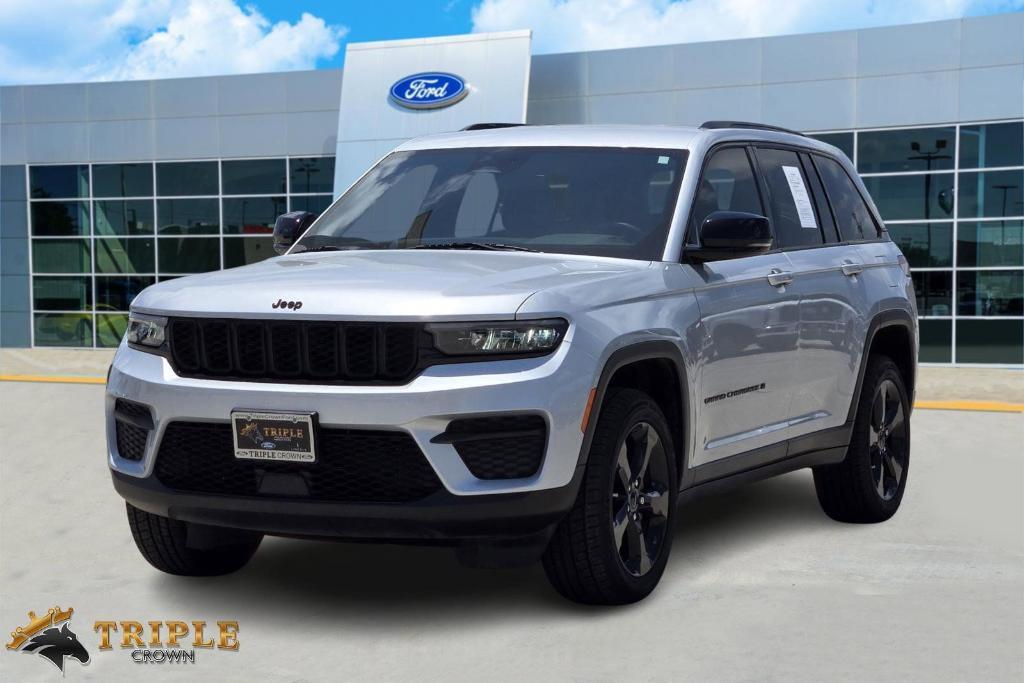 used 2022 Jeep Grand Cherokee car, priced at $33,832