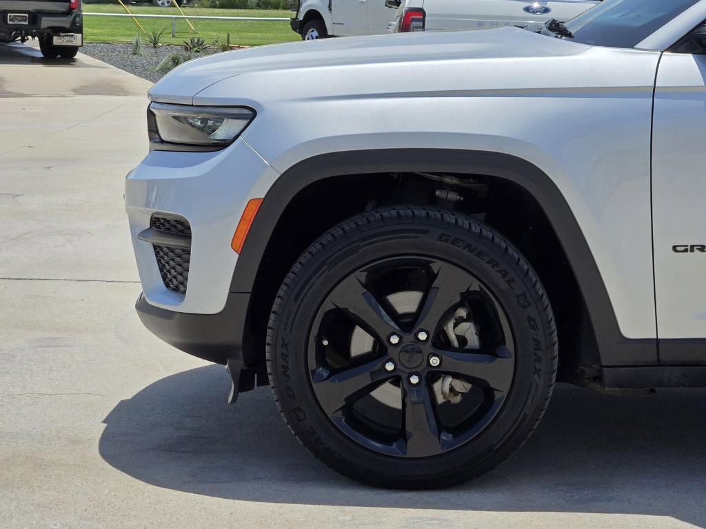 used 2022 Jeep Grand Cherokee car, priced at $33,832