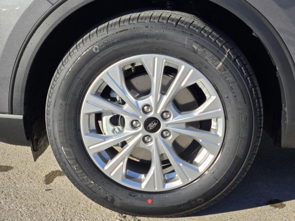 new 2026 Ford Escape car, priced at $30,190