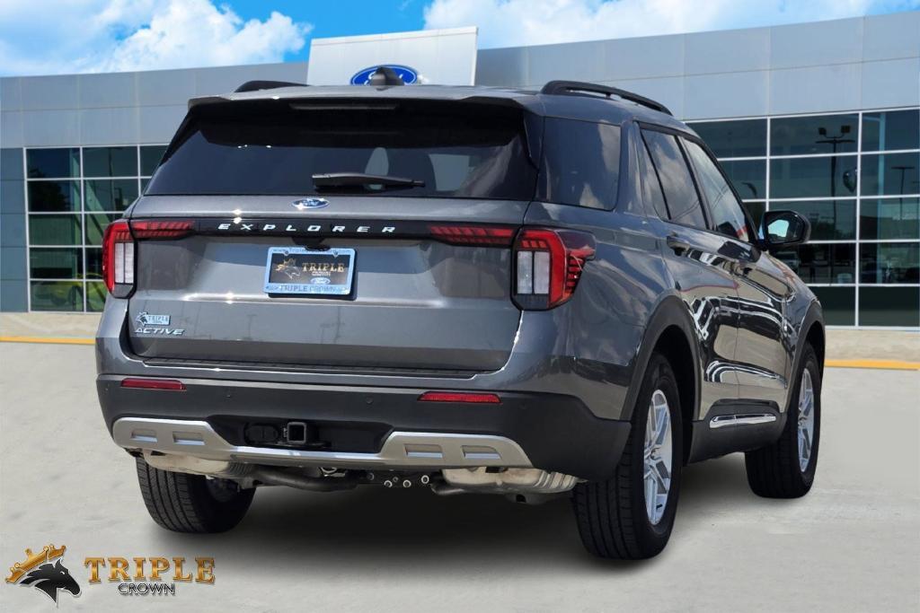 new 2025 Ford Explorer car, priced at $40,075