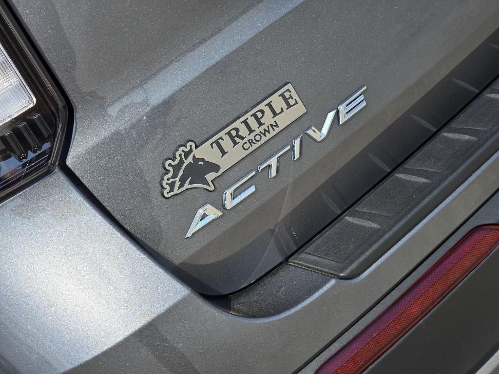 new 2025 Ford Explorer car, priced at $40,075