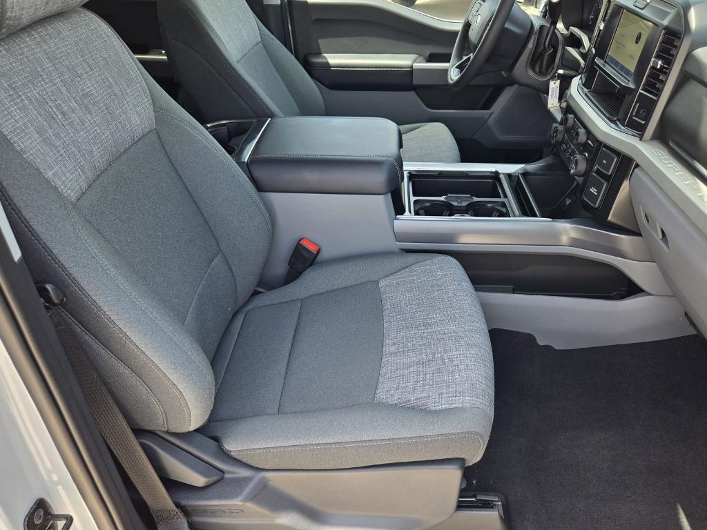 new 2025 Ford F-250 car, priced at $55,844