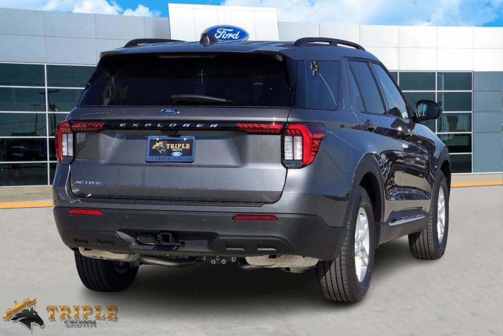 new 2025 Ford Explorer car, priced at $39,802