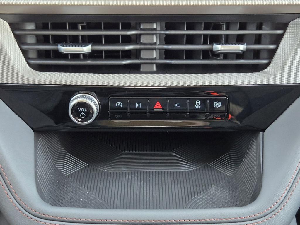 new 2025 Ford Explorer car, priced at $37,273