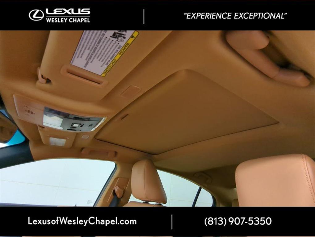 new 2025 Lexus ES 300h car, priced at $51,240