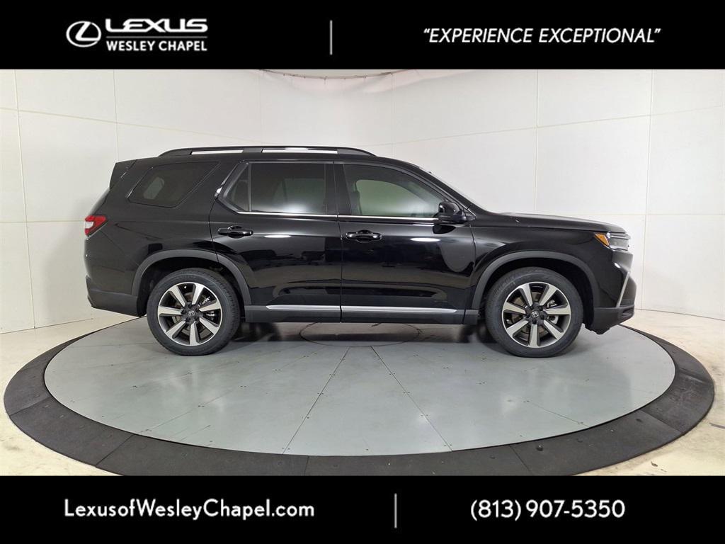 used 2023 Honda Pilot car, priced at $39,790