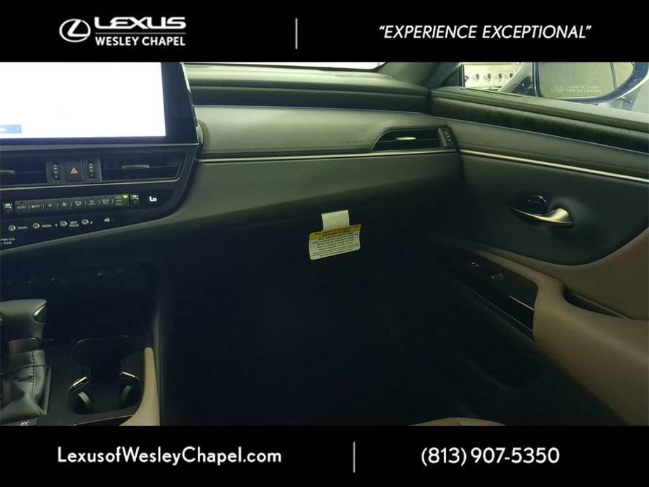 new 2024 Lexus ES 300h car, priced at $49,770
