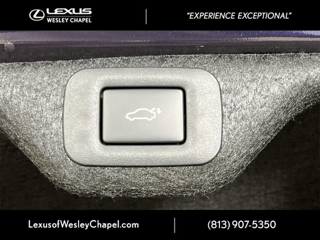 new 2025 Lexus ES 300h car, priced at $49,740