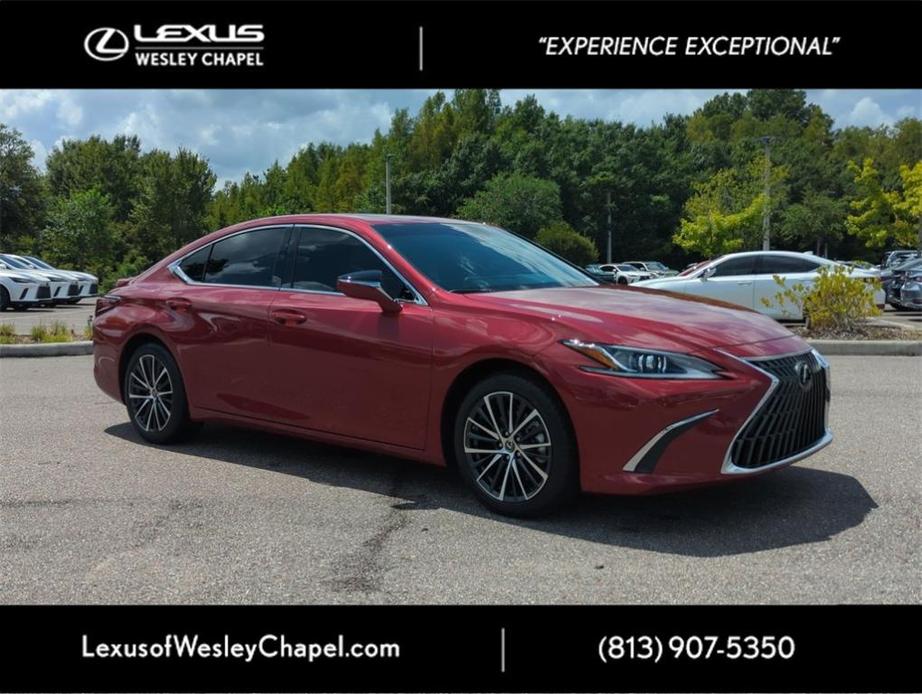 new 2025 Lexus ES 300h car, priced at $50,305