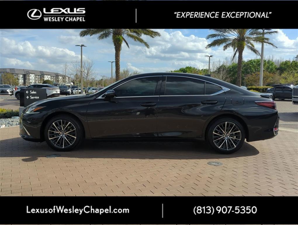 used 2024 Lexus ES 300h car, priced at $47,250