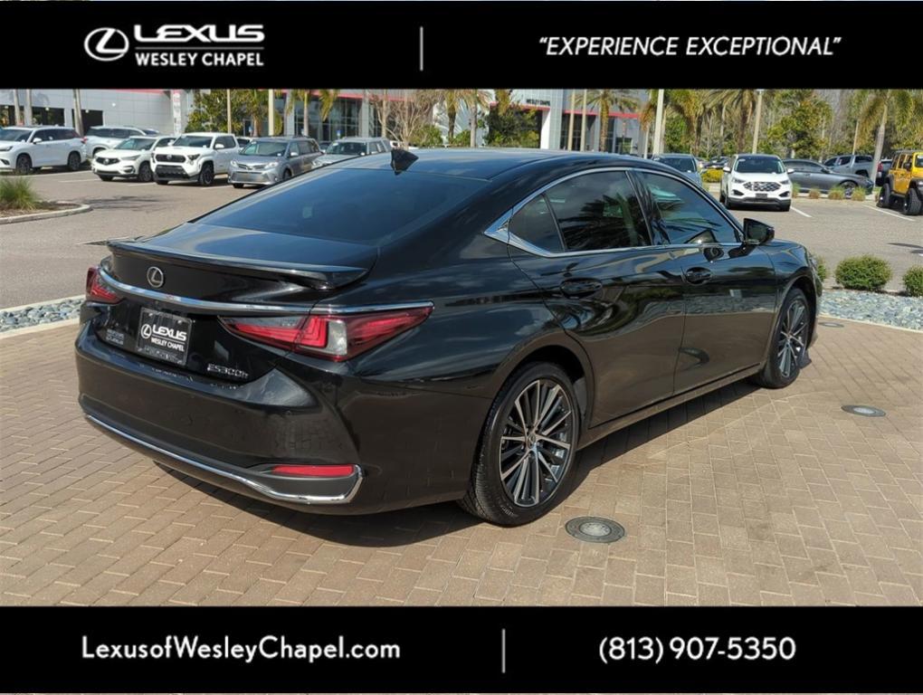 used 2024 Lexus ES 300h car, priced at $47,250